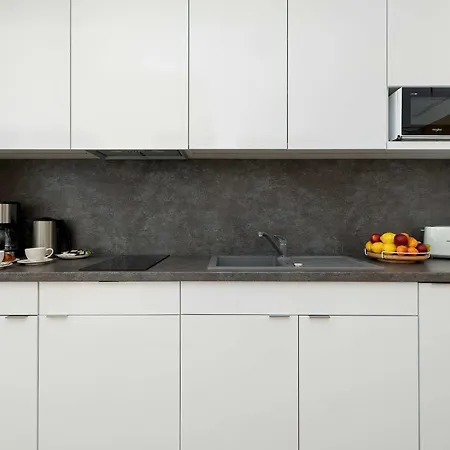 Aquamarina Prima 06 Cozy By The By Renters